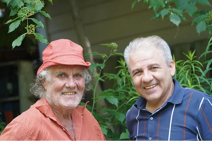 سفرِ مستندساز  ایرانی و باستان شناس کانادایی به قلعه یزدگرد